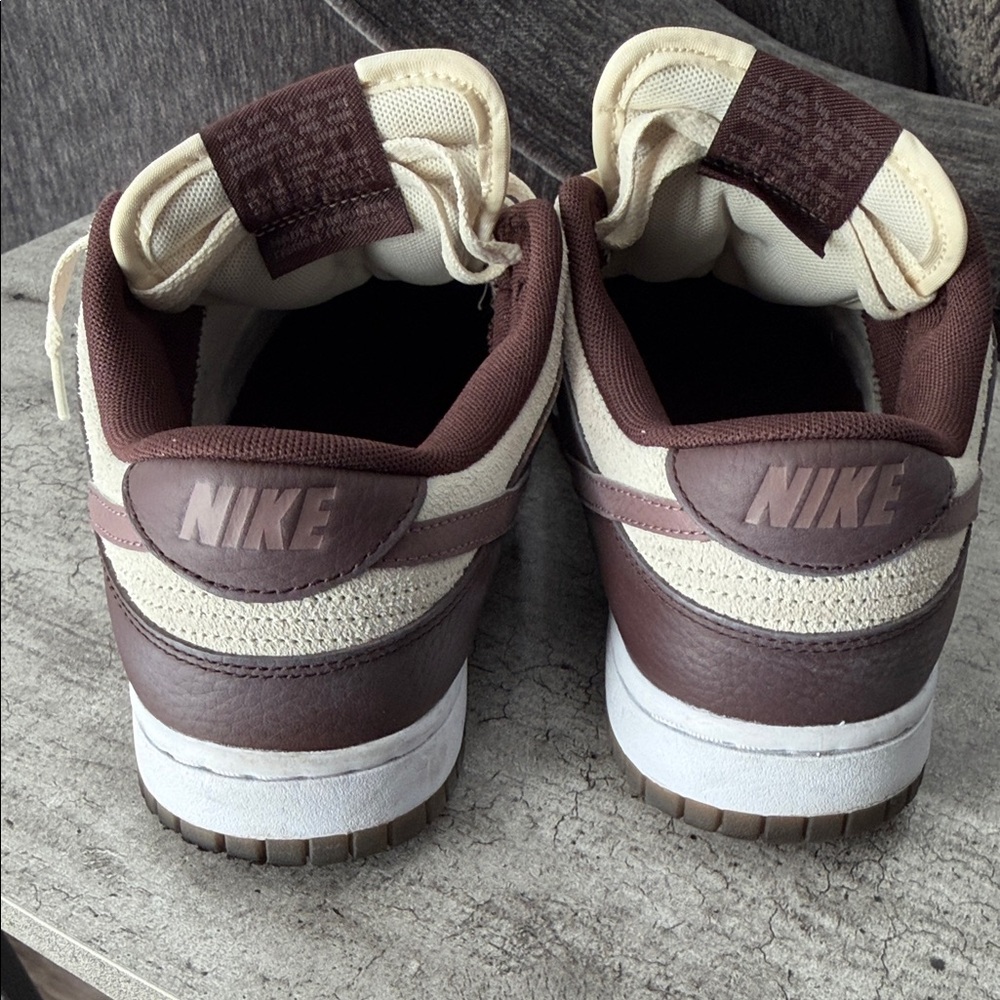 Nike Women’s Cream and Brown Dunk Low Sneakers (MenKids size 7) - Picture 3 of 8